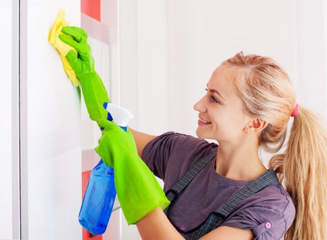 Facade cleaning service for a property frontage in Enfield