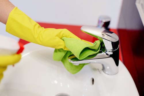 Deep cleaning service for a kitchen in Enfield