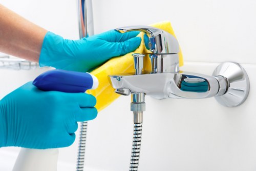 Residential and commercial deep cleaning support in Enfield