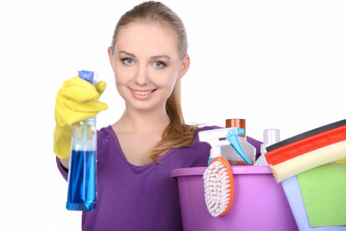 Fresh kitchen appliance cleaning service for homes in Enfield